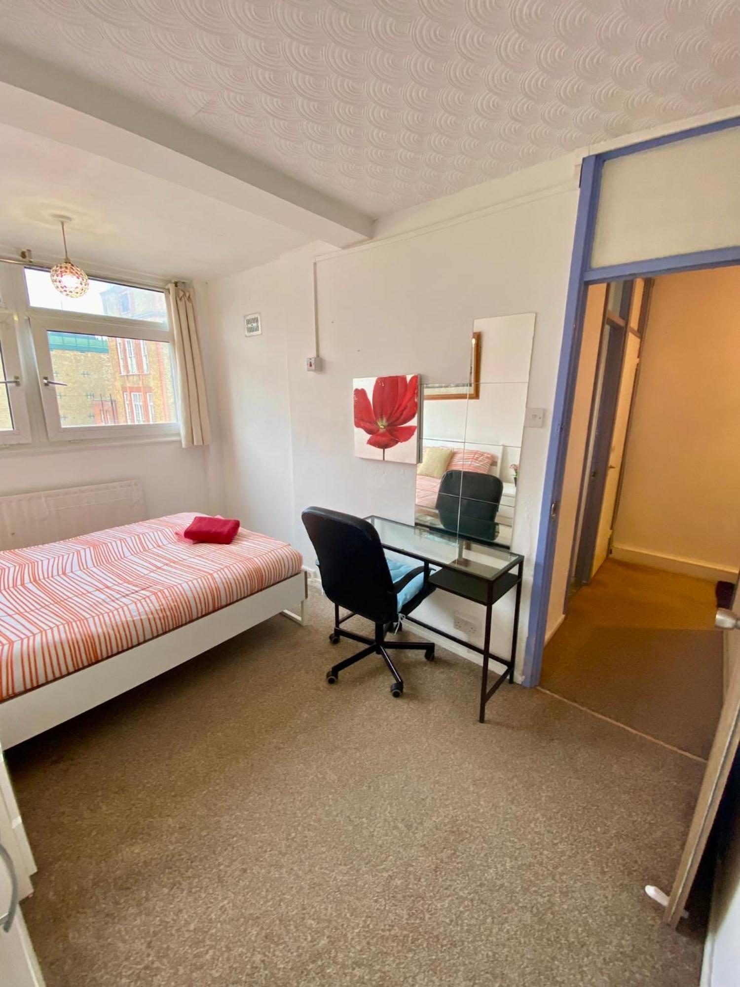 Cosy 3 Bed Apt, Old Truman Brewery! Brick Lane, London, E1 ภายนอก รูปภาพ