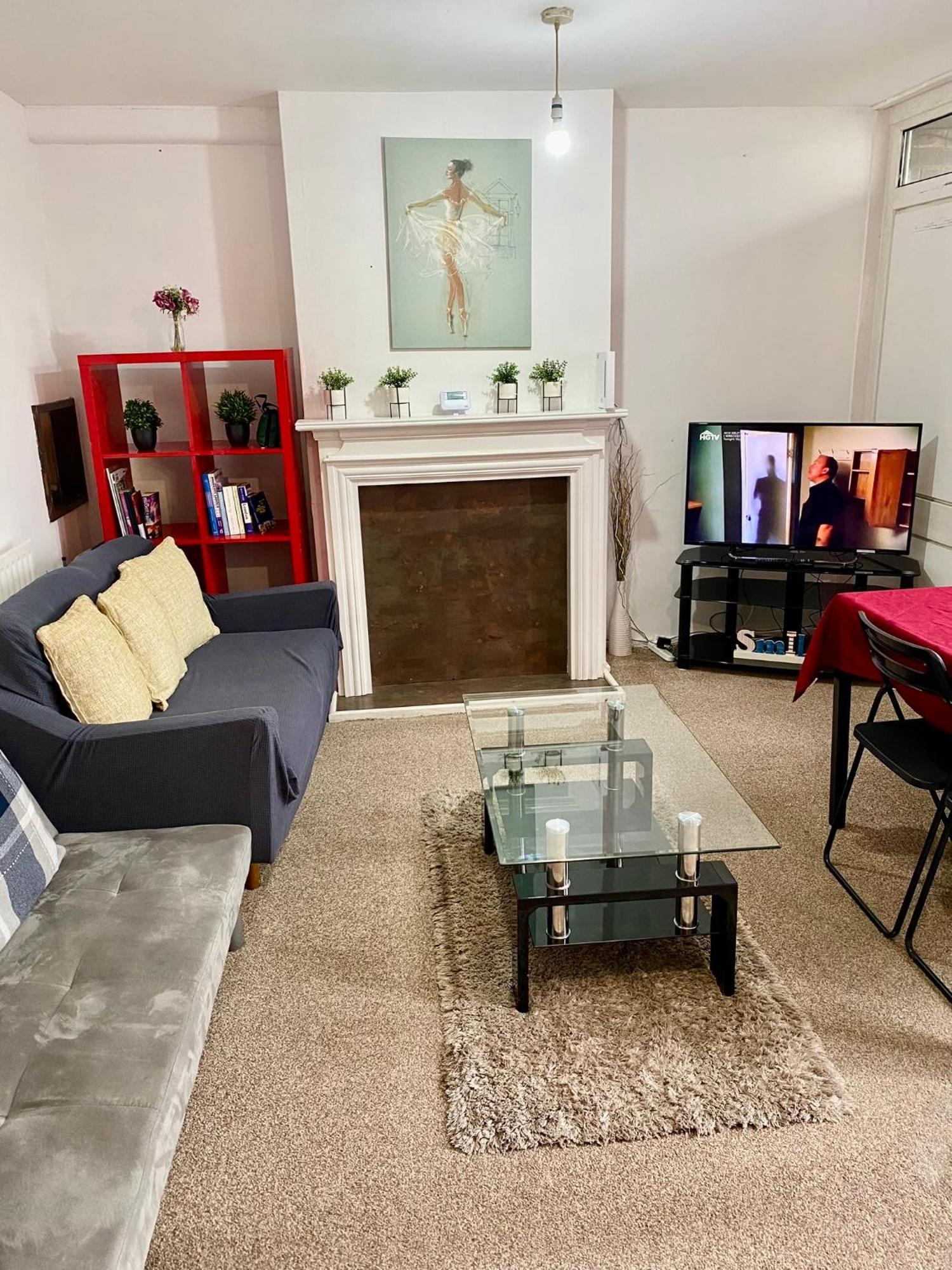 Cosy 3 Bed Apt, Old Truman Brewery! Brick Lane, London, E1 ภายนอก รูปภาพ