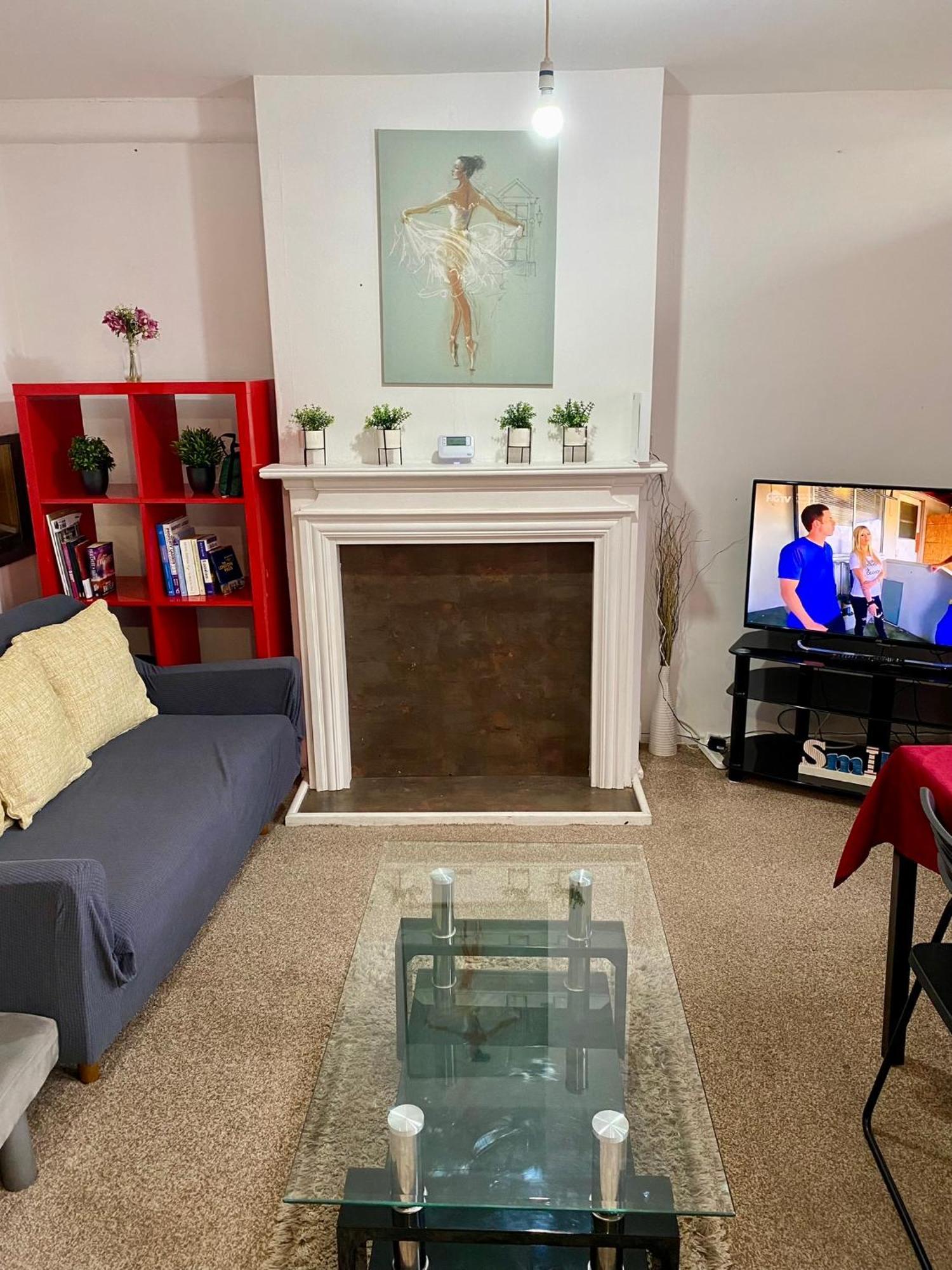 Cosy 3 Bed Apt, Old Truman Brewery! Brick Lane, London, E1 ภายนอก รูปภาพ